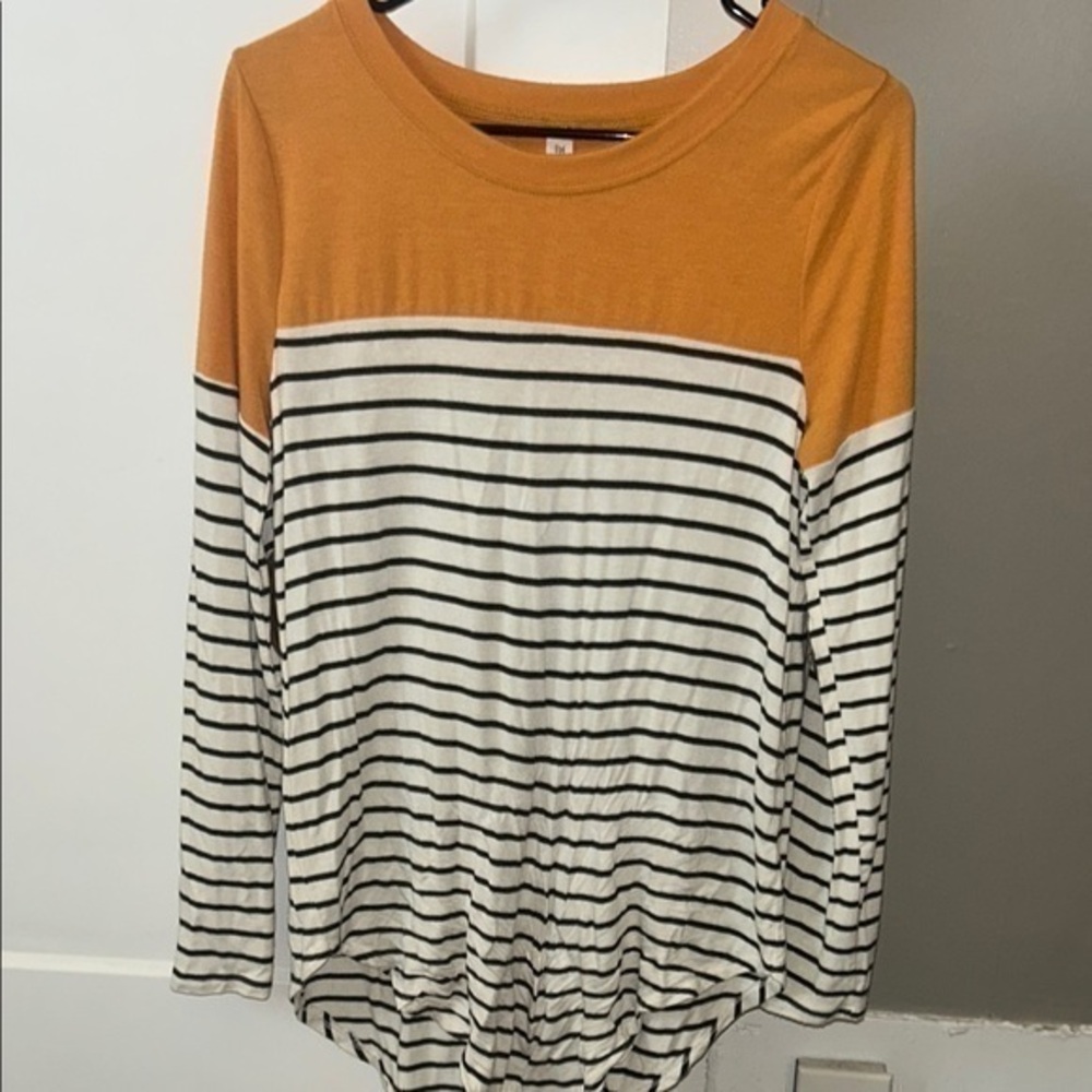 Zenana Colorblock Long Sleeve Tee- Small